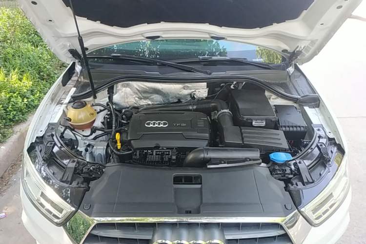 Used Audi Q3 2018 30th Anniversary Edition 35 TFSI Fashion Model Engine Bay
