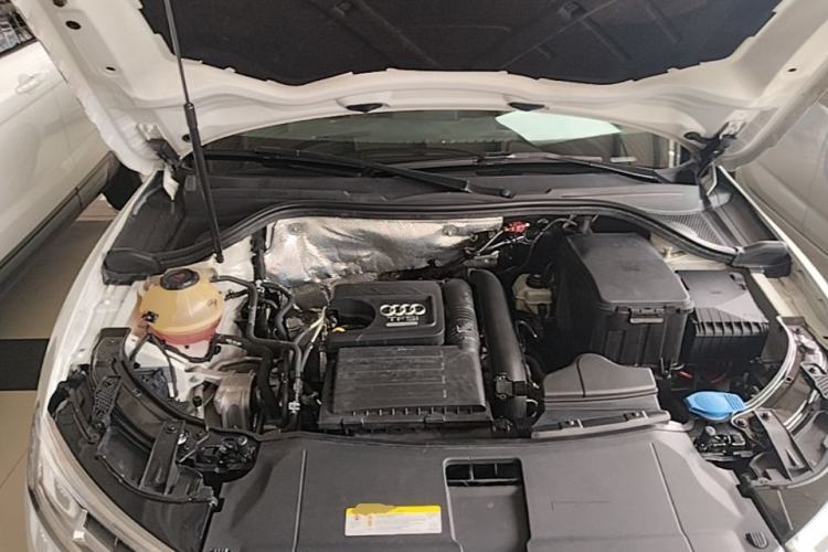 Used Audi Q3 2018 30th Anniversary Edition 30 TFSI Fashion Model Engine Bay