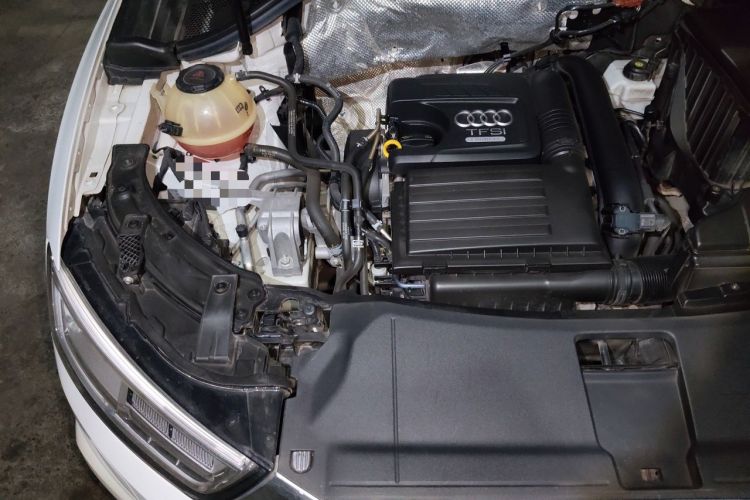 Used Audi Q3 2018 30th Anniversary Edition 30 TFSI Fashion Model Engine Bay Right