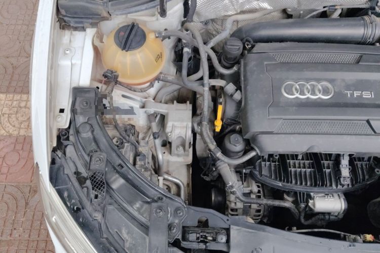 Used Audi Q3 2018 30th Anniversary Edition 35 TFSI Sport Model Engine Bay Right