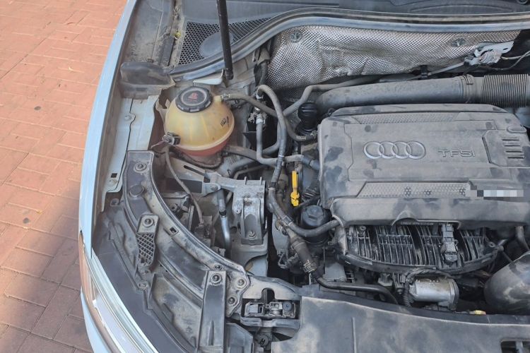 Used Audi Q3 2018 35 TFSI Fashion Edition Collector's Model Engine Bay Right