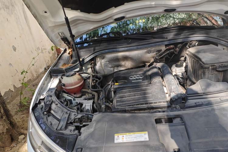 Used Audi Q3 2018 30 TFSI Fashion Edition Collector's Version Engine Bay Right