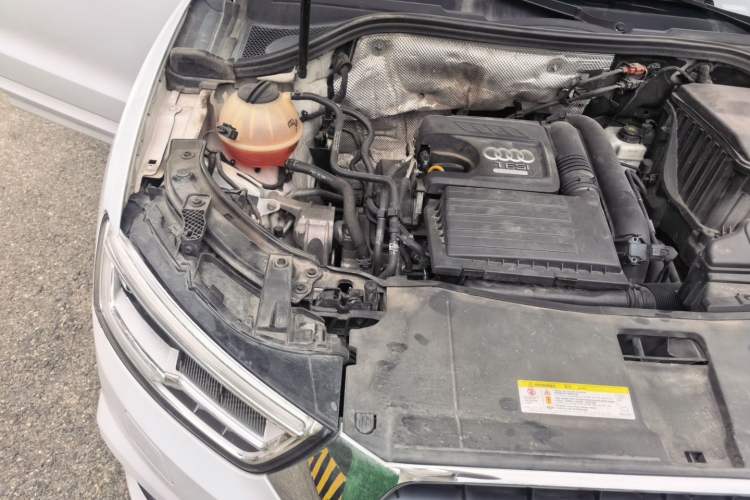Used Audi Q3 2018 30th Anniversary Edition 30 TFSI Fashion Model Engine Bay Right
