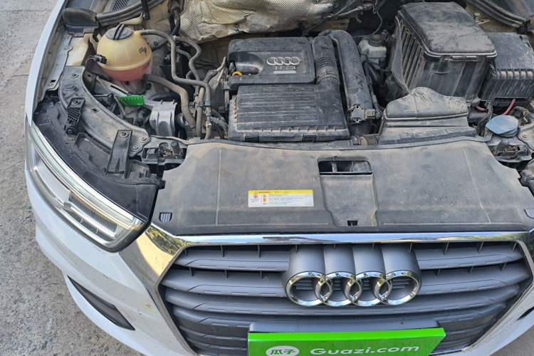 Used Audi Q3 2018 30th Anniversary Edition 30 TFSI Style Model Engine Bay Right