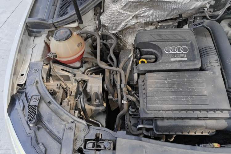 Used Audi Q3 2018 30 TFSI Fashion Edition Collector's Version Engine Bay Right