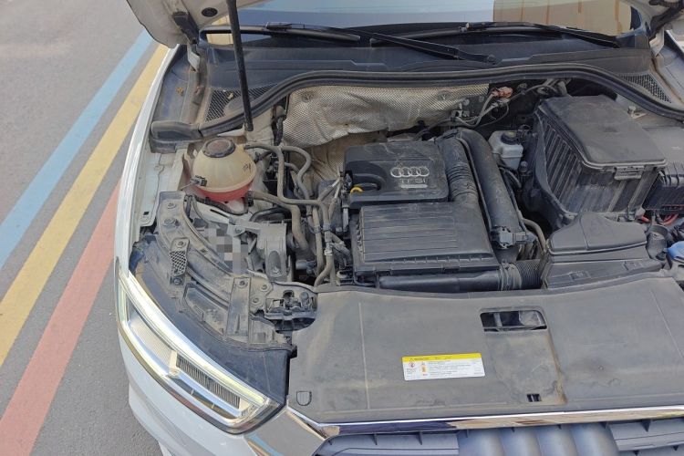Used Audi Q3 2018 30th Anniversary Edition 30 TFSI Fashion Model Engine Bay Right