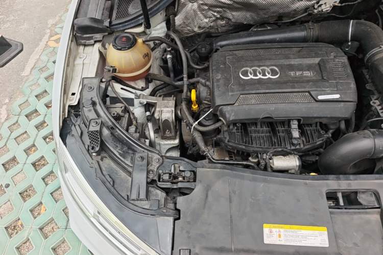 Used Audi Q3 2018 30th Anniversary Edition 35 TFSI Sport Model Engine Bay Right
