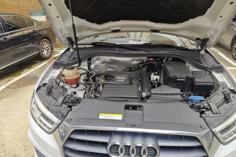 Used Audi Q3 2018 30th Anniversary Edition 30 TFSI Fashion Model Engine Bay Right