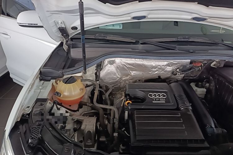 Used Audi Q3 2018 30th Anniversary Edition 30 TFSI Fashion Model Engine Bay Right