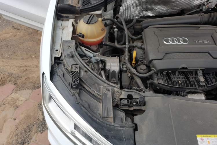 Used Audi Q3 2018 30th Anniversary Edition 35 TFSI Fashion Model Engine Bay Right