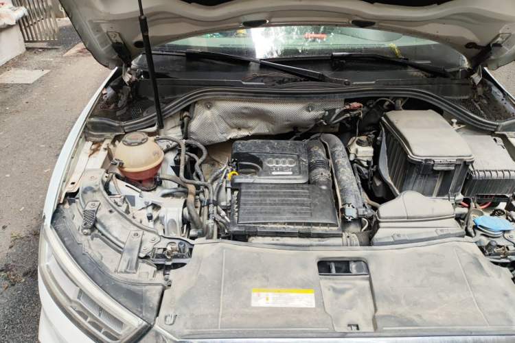 Used Audi Q3 2018 30 TFSI Fashion Edition Collector's Version Engine Bay Right