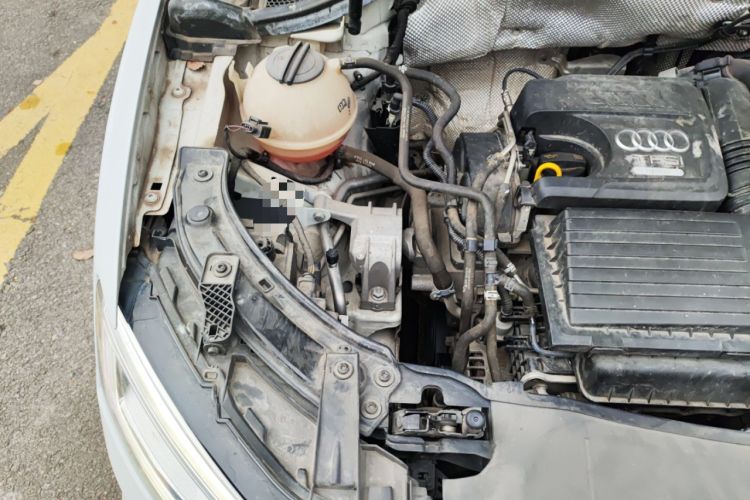 Used Audi Q3 2018 30th Anniversary Edition 30 TFSI Fashion Model Engine Bay Right