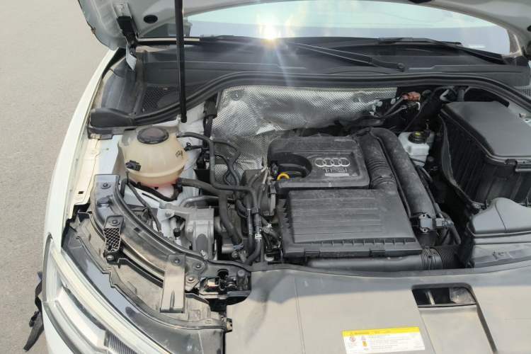 Used Audi Q3 2018 30th Anniversary Edition 30 TFSI Standard Model Engine Bay Right