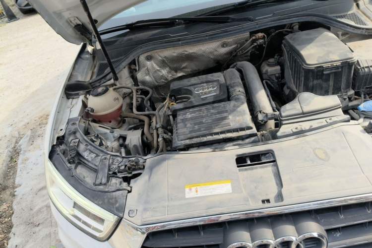 Used Audi Q3 2018 30th Anniversary Edition 30 TFSI Style Model Engine Bay Right