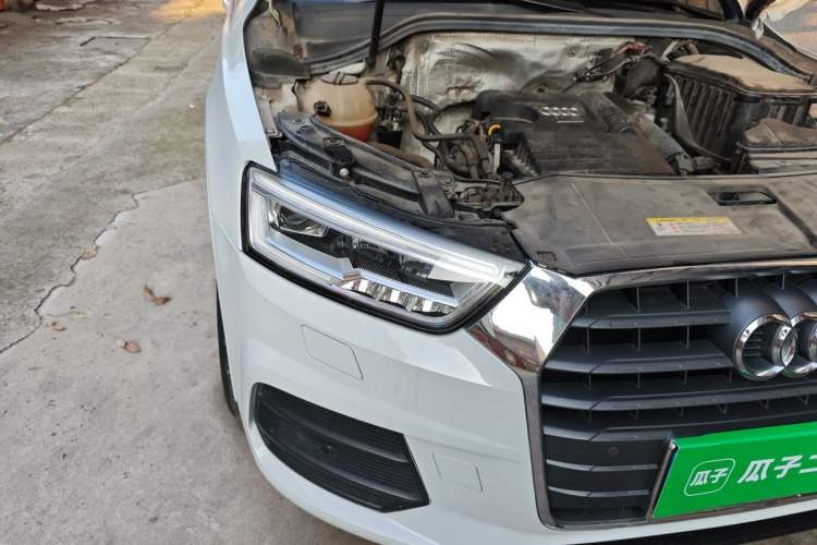 Used Audi Q3 2018 30th Anniversary Edition 30 TFSI Fashion Model Engine Bay Right