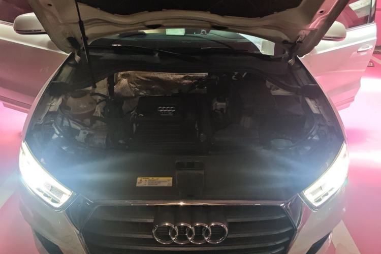 Used Audi Q3 2018 30th Anniversary Edition 30 TFSI Fashion Model Engine Bay