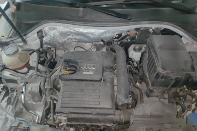 Used Audi Q3 2018 30th Anniversary Edition 30 TFSI Fashion Model Engine Bay