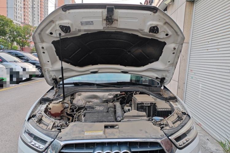 Used Audi Q3 2018 30th Anniversary Edition 30 TFSI Fashion Model Engine Bay