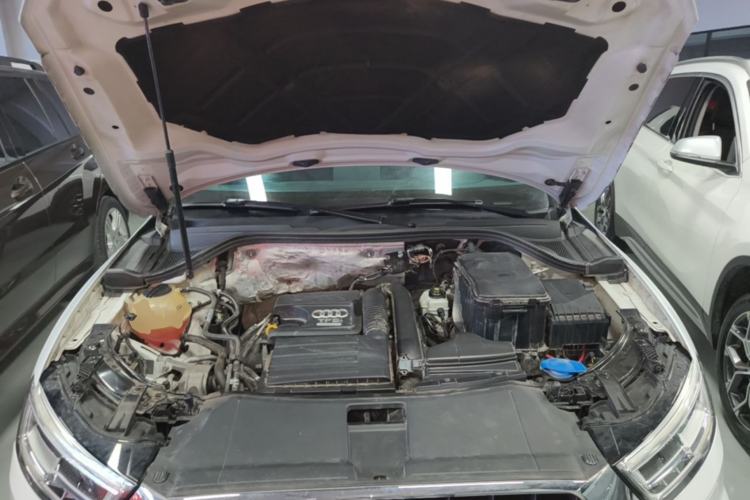 Used Audi Q3 2018 30th Anniversary Edition 30 TFSI Fashion Model Engine Bay