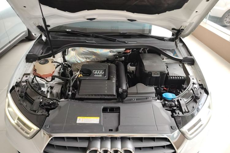 Used Audi Q3 2018 30th Anniversary Edition 30 TFSI Fashion Model Engine Bay