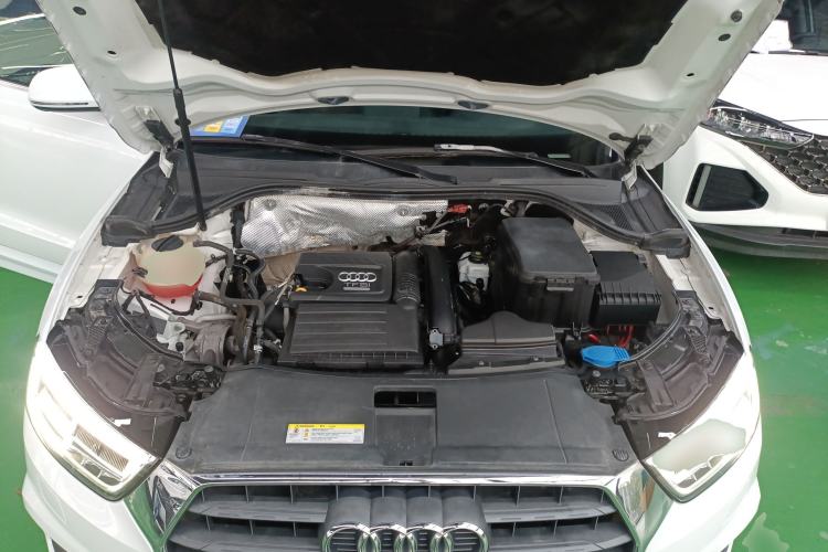 Used Audi Q3 2018 30th Anniversary Edition 30 TFSI Fashion Model Engine Bay