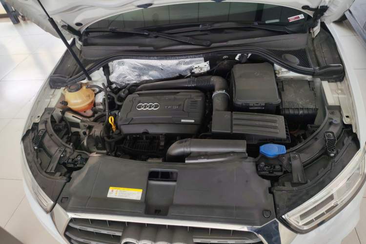 Used Audi Q3 2018 30th Anniversary Edition 35 TFSI Fashion Model Engine Bay