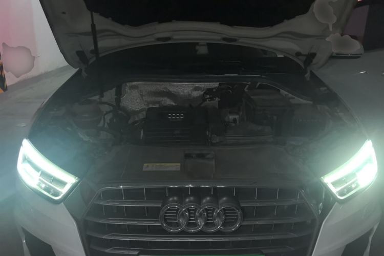 Used Audi Q3 2018 30th Anniversary Edition 30 TFSI Fashion Model Engine Bay
