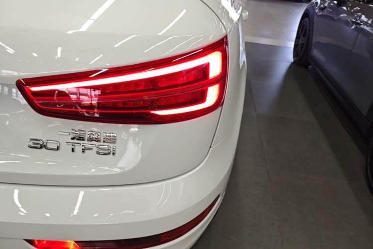 Used Audi Q3 2018 30th Anniversary Edition 30 TFSI Fashion Model Exterior 1
