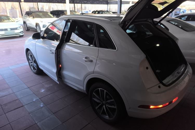 Used Audi Q3 2018 30th Anniversary Edition 40 TFSI quattro all-wheel-drive sport model Exterior 3