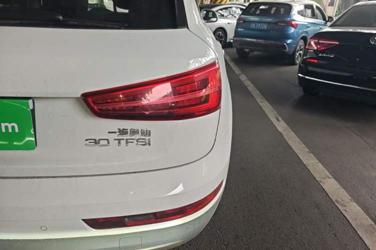 Used Audi Q3 2018 30th Anniversary Edition 30 TFSI Style Model Exterior 3