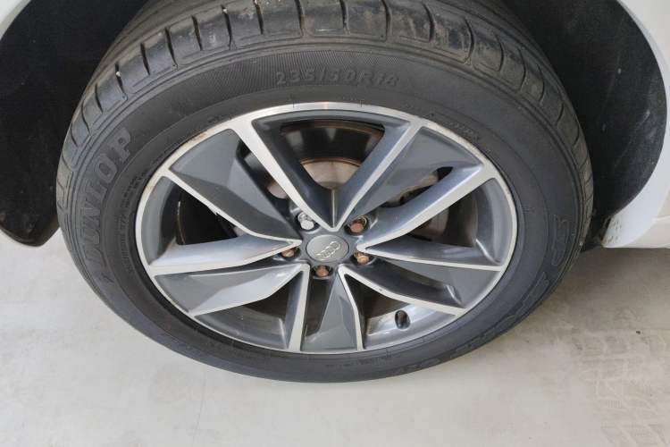 Used Audi Q3 2018 35 TFSI Fashion Edition Collector's Model Exterior 3