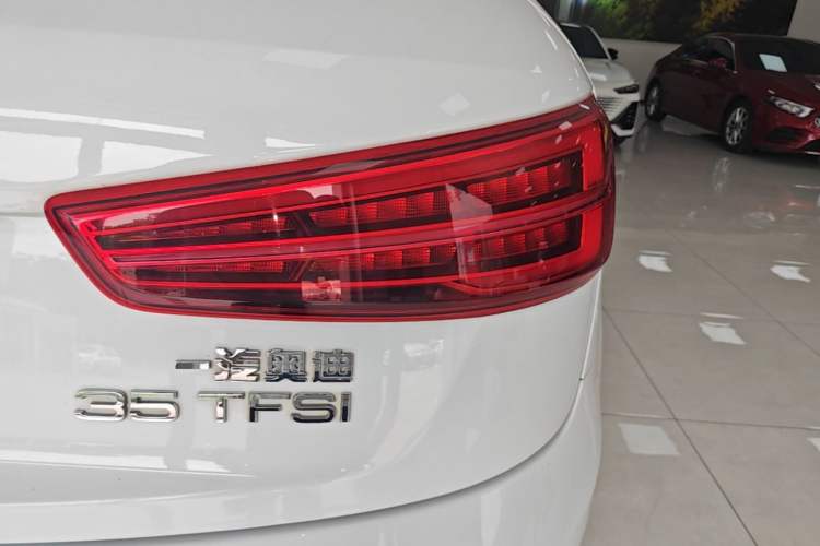 Used Audi Q3 2018 30th Anniversary Edition 35 TFSI Fashion Model Exterior 3