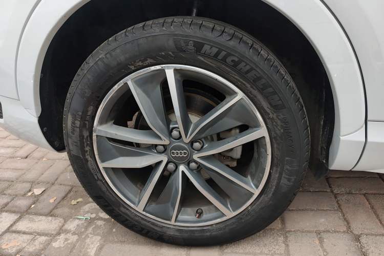 Used Audi Q3 2018 30th Anniversary Edition 35 TFSI Sport Model Exterior 4