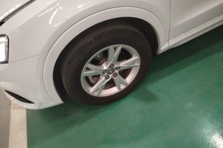 Used Audi Q3 2018 30th Anniversary Edition 30 TFSI Fashion Model Exterior 4