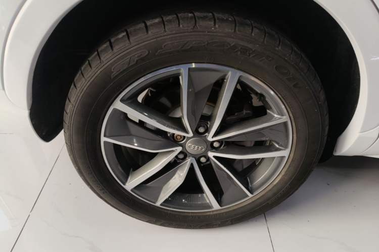 Used Audi Q3 2018 30 TFSI Fashion Edition Collector's Version Exterior 5