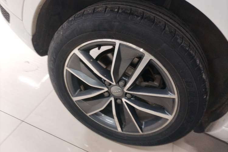 Used Audi Q3 2018 30 TFSI Fashion Edition Collector's Version Exterior 5