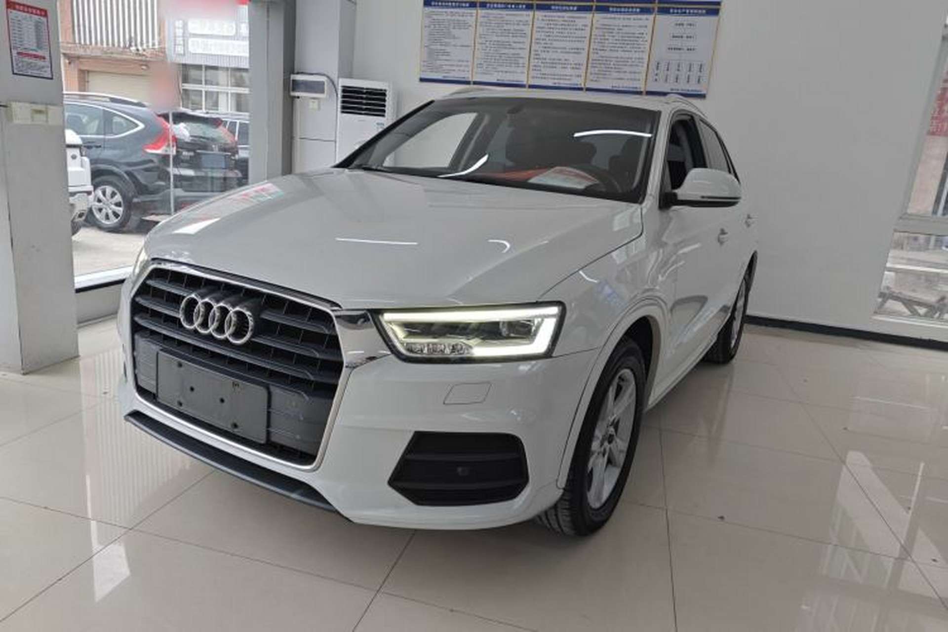 Used Audi Q3 2018 30th Anniversary Edition 35 TFSI Fashion Model Front Left 45 Deg