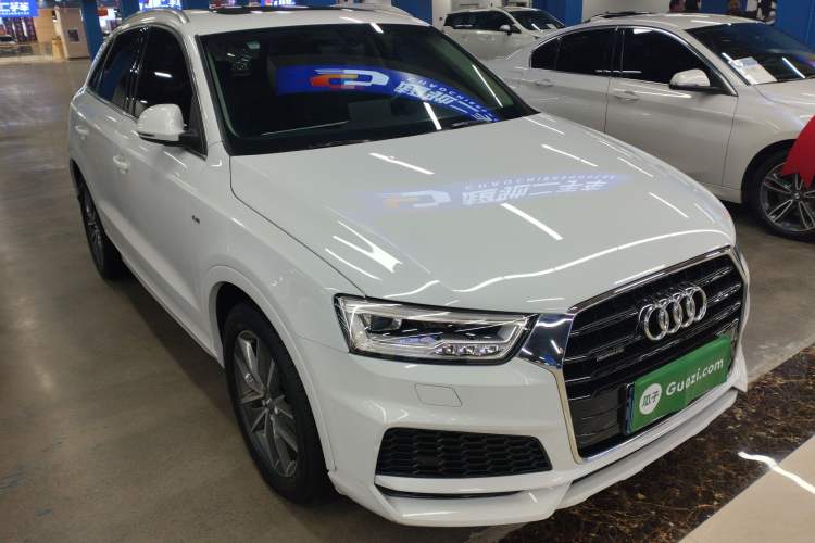 Used Audi Q3 2018 30th Anniversary Edition 35 TFSI quattro all-wheel-drive sport model Front Right 45 Deg