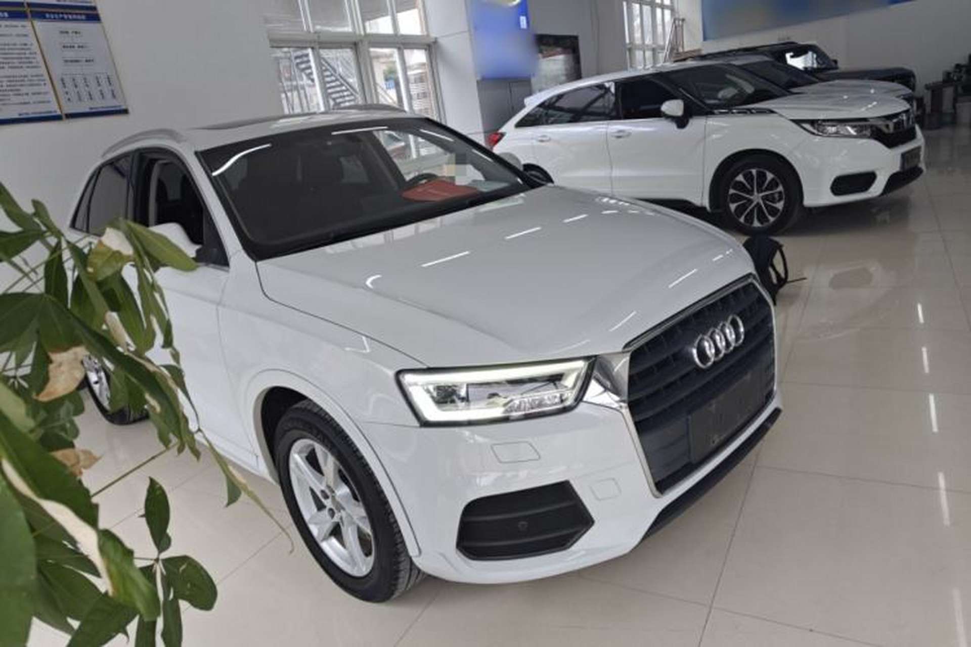 Used Audi Q3 2018 30th Anniversary Edition 35 TFSI Fashion Model Front Right 45 Deg