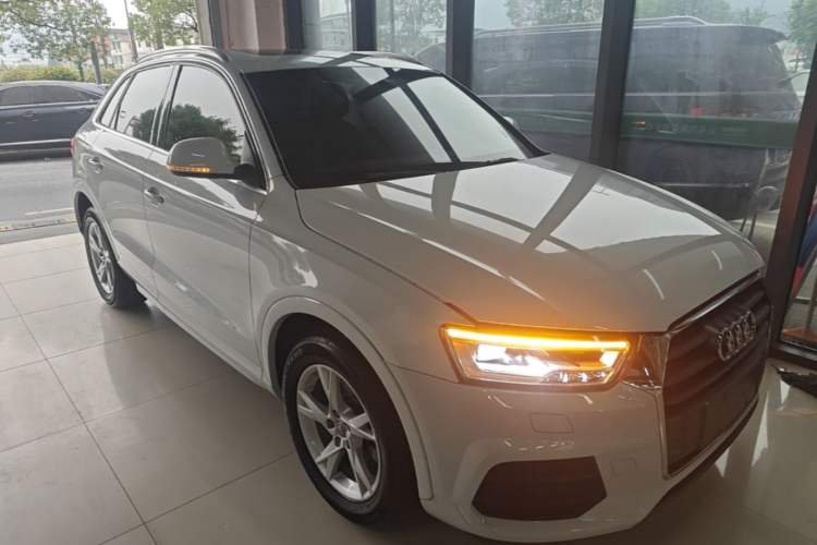 Used Audi Q3 2018 30th Anniversary Edition 30 TFSI Fashion Model Front Right 45 Deg