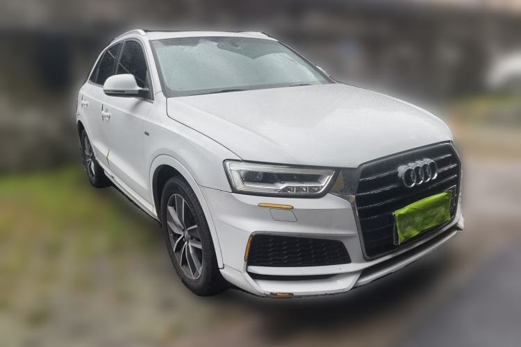 Used Audi Q3 2018 35 TFSI Fashion Edition Collector's Model Front Right 45 Deg