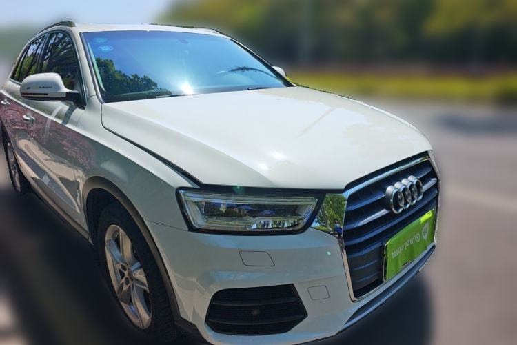 Used Audi Q3 2018 30th Anniversary Edition 30 TFSI Style Model Front Right 45 Deg
