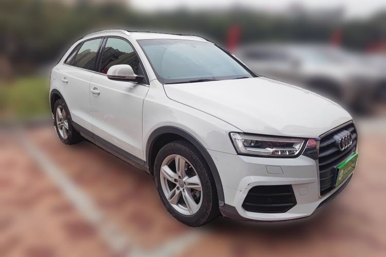 Used Audi Q3 2018 30th Anniversary Edition 30 TFSI Style Model Front Right 45 Deg