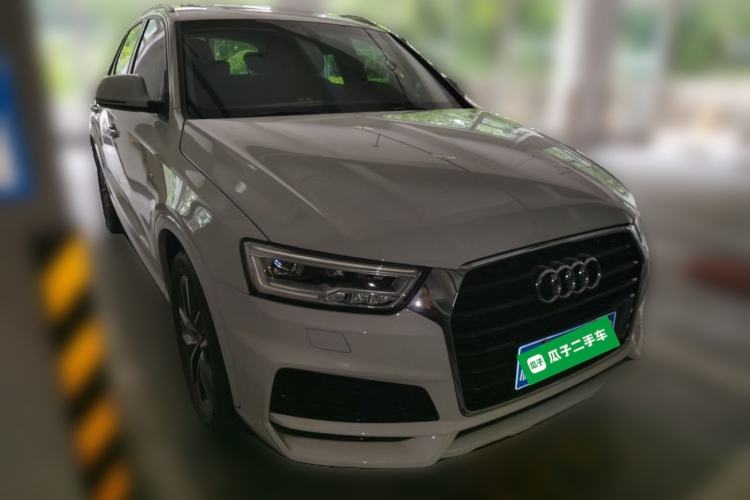Used Audi Q3 2018 30 TFSI Fashion Edition Collector's Version Front Right 45 Deg