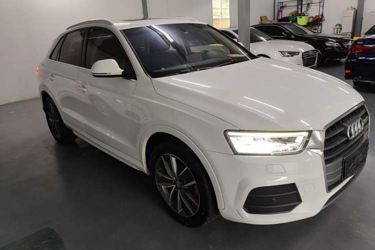 Used Audi Q3 2018 30th Anniversary Edition 30 TFSI Fashion Model Front Right 45 Deg