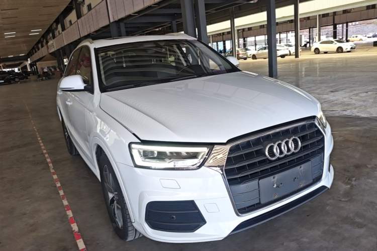 Used Audi Q3 2018 30th Anniversary Edition 35 TFSI Fashion Model Front Right 45 Deg