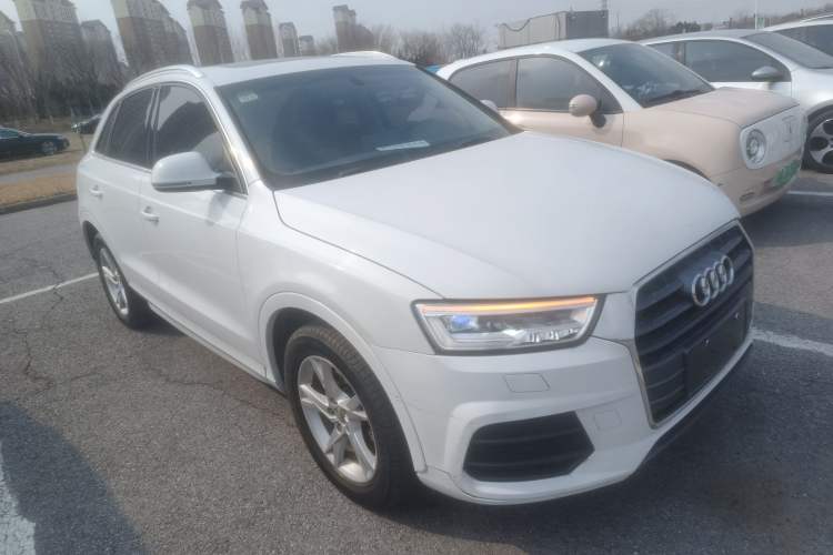 Used Audi Q3 2018 30th Anniversary Edition 35 TFSI Fashion Model Front Right 45 Deg