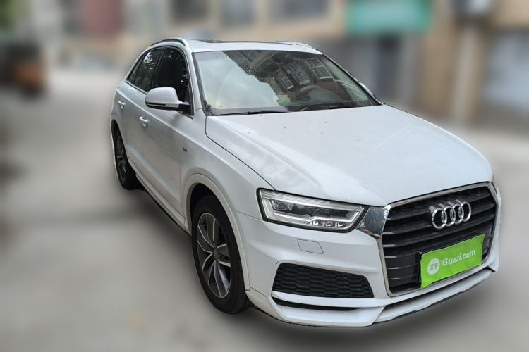 Used Audi Q3 2018 30 TFSI Fashion Edition Collector's Version Front Right 45 Deg