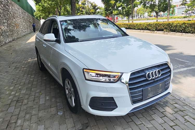 Used Audi Q3 2018 30th Anniversary Edition 30 TFSI Fashion Model Front Right 45 Deg