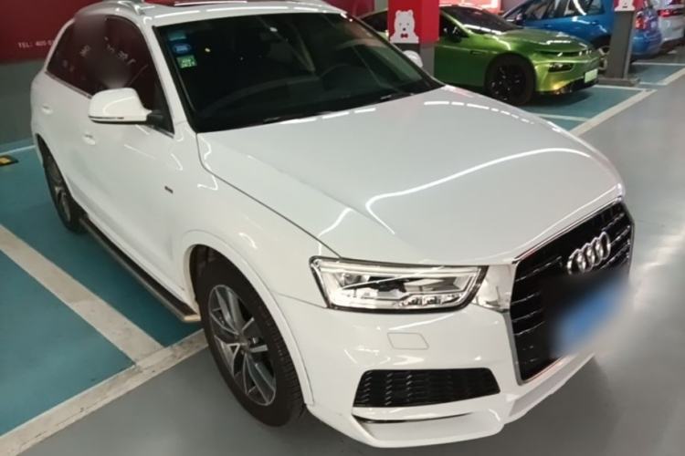 Used Audi Q3 2018 30 TFSI Fashion Edition Collector's Version Front Right 45 Deg